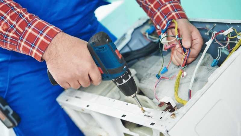 Elmadağ Sharp Sharp çamaşır makinesi kart tamiri – Su almama arızası orijinal parça ile giderildi. - Teknik servis örneği